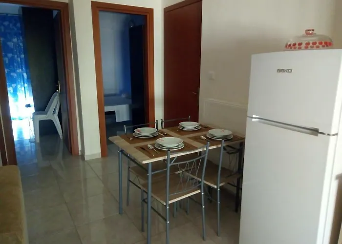 Daire Labrini's House