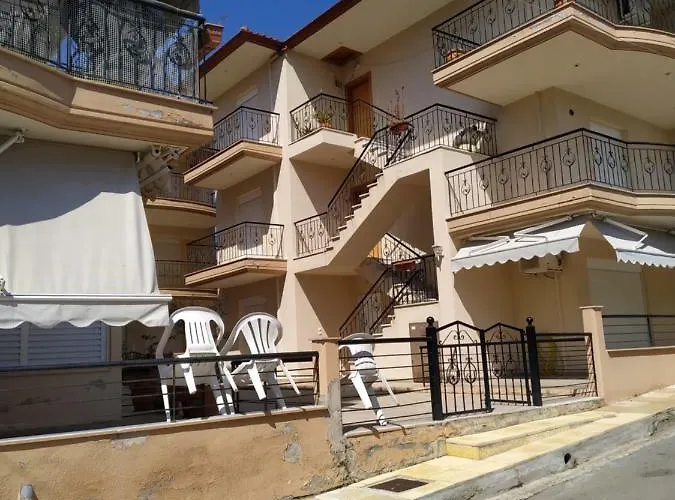 Labrini's House * Flogita